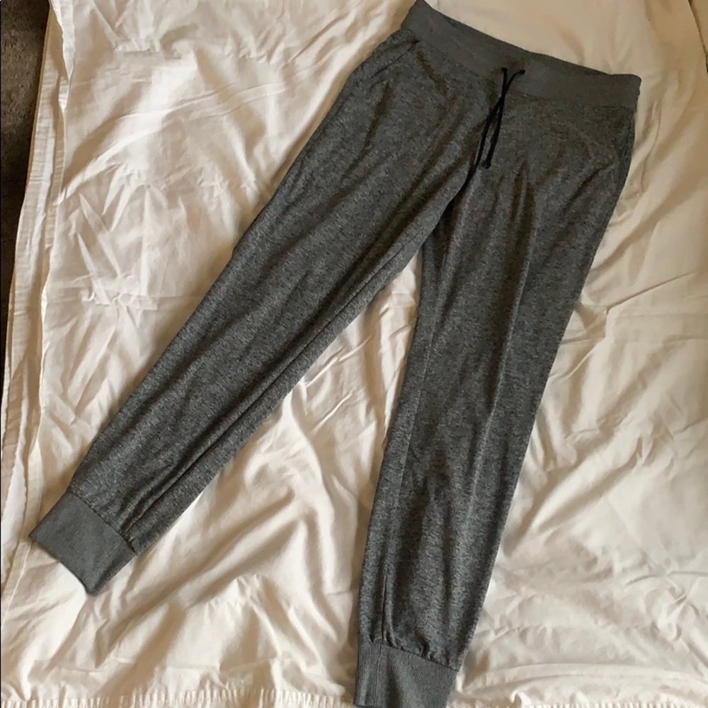 Athleta Flux Jogger, Grey, Size M, Tall length